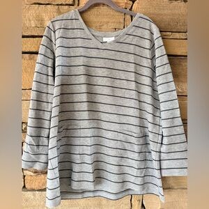 J Jill Gray Striped Long Sleeve Top with Decorative Front Pockets & 3/4” sleeves